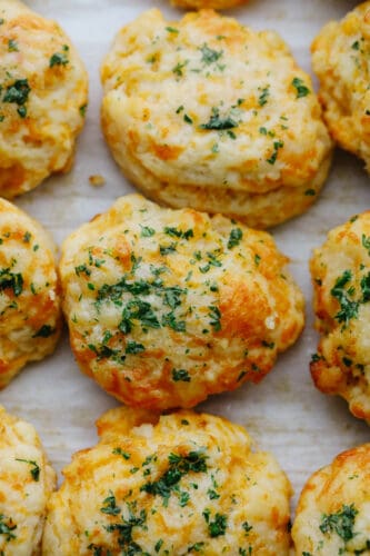 Copycat Red Lobster Cheddar Bay Biscuits | The Recipe Critic