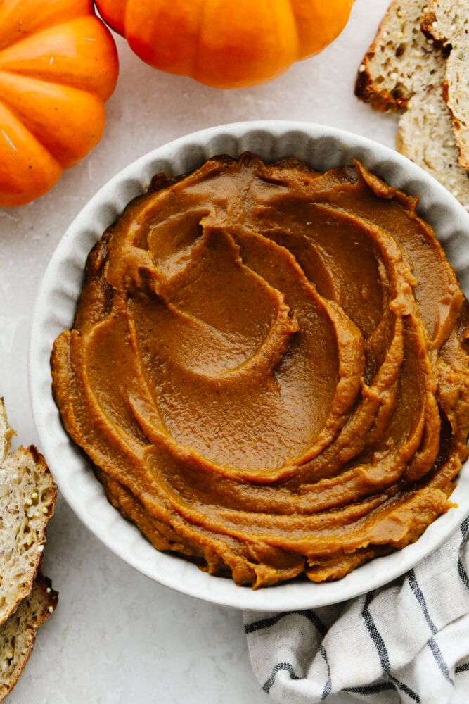 Pumpkin butter in a bowl. 