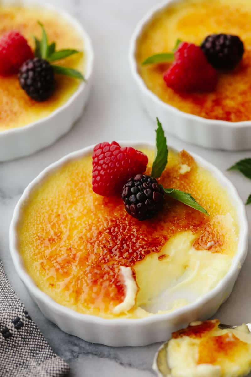 How to Make Easy Creme Brulee Recipe | The Recipe Critic