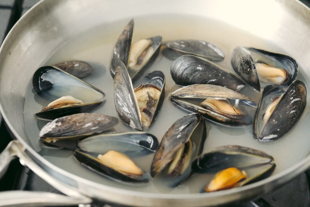 How to Cook Mussels Recipe - 85