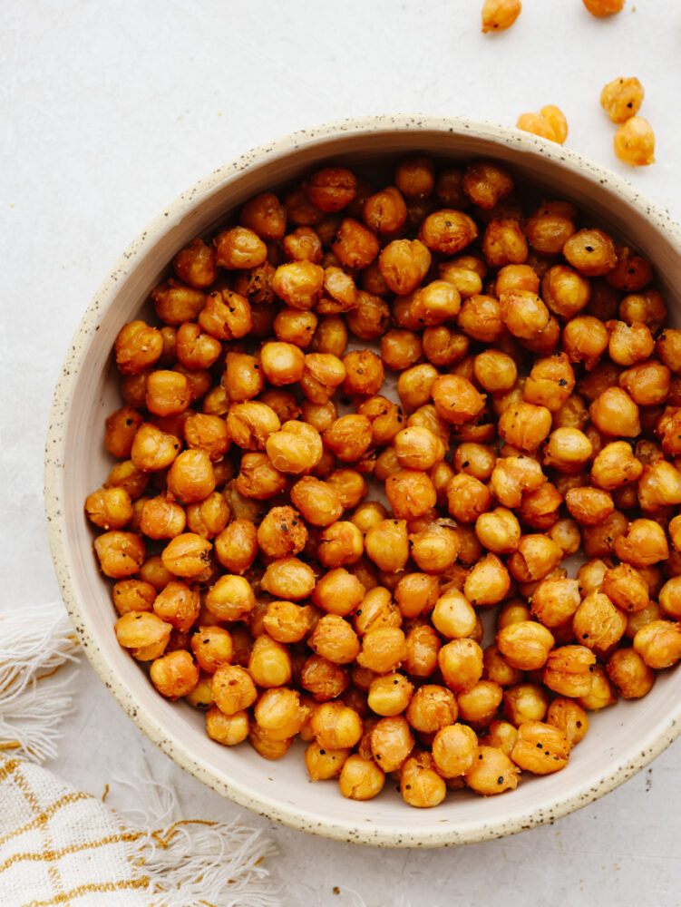Air fryer chickpeas in a bowl. 