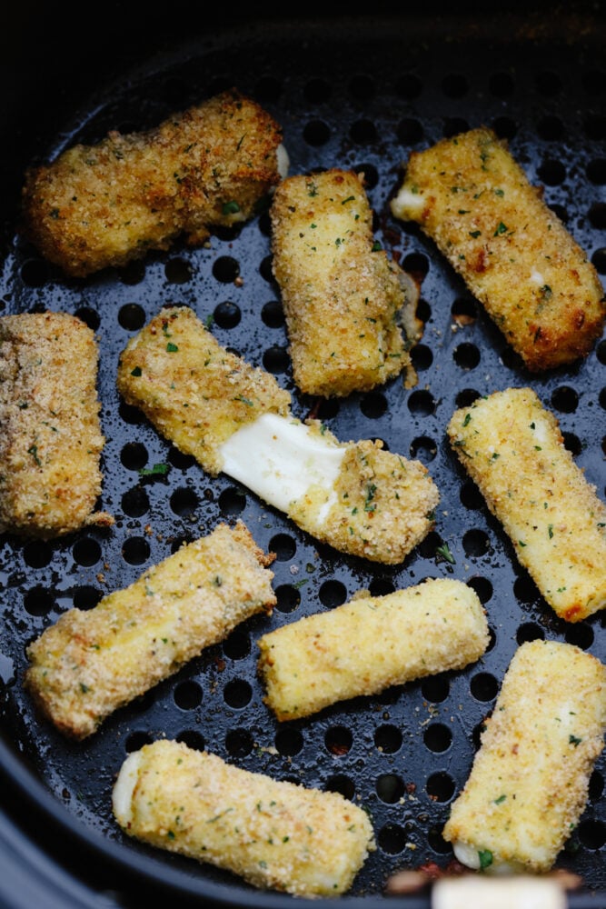 Air Fryer Mozzarella Sticks Recipe - 27