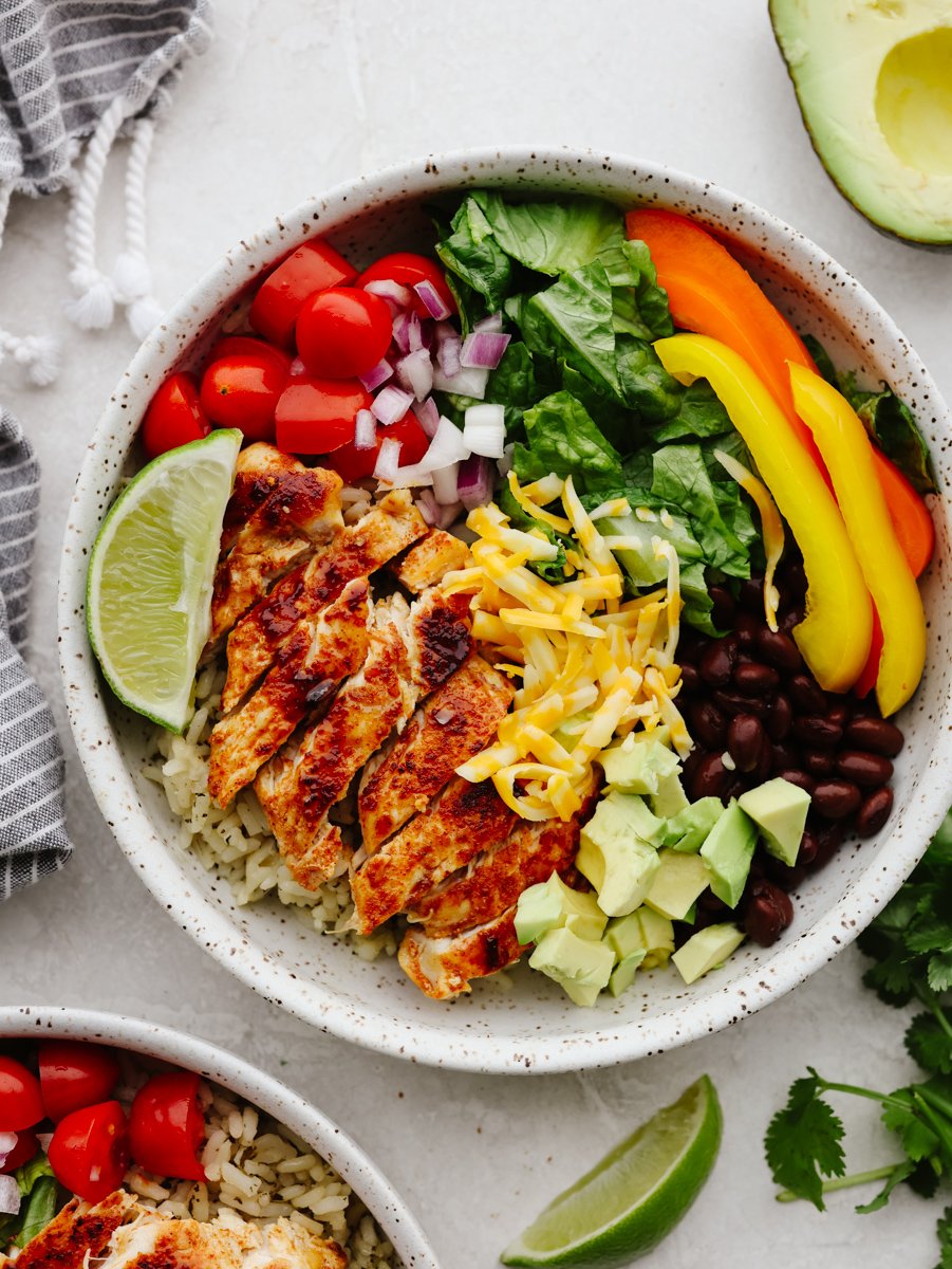 Chicken Fajita Meal Prep Bowls - The Roasted Root