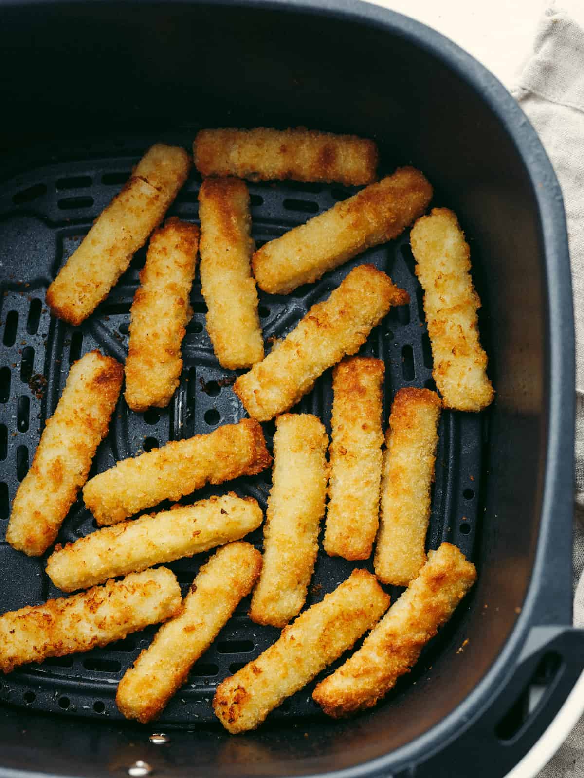 Frozen fish sticks air fryer hotsell