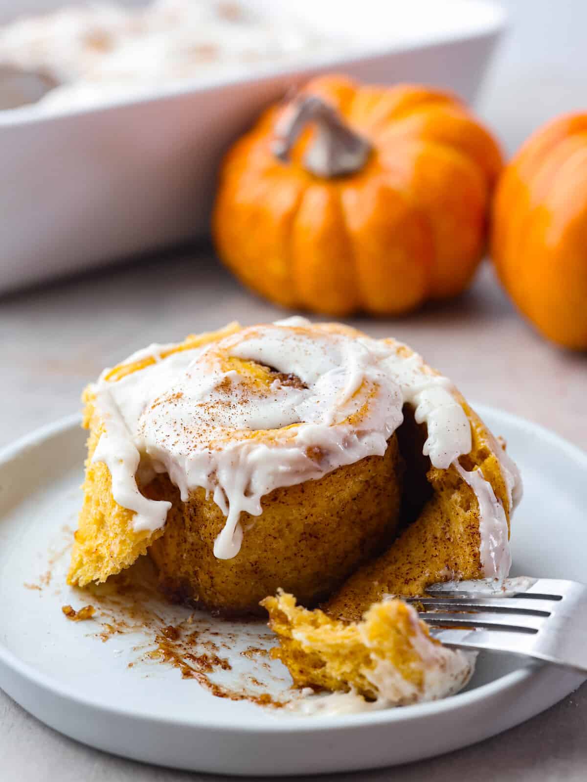 Pumpkin Cinnamon Rolls | The Raw Recipe - The Raw Recipe