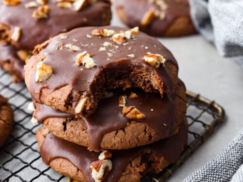 Gooey Texas Chocolate Sheet Cake Skillet (Easy Chocolate Cake) Recipe - The  Cookie Rookie®