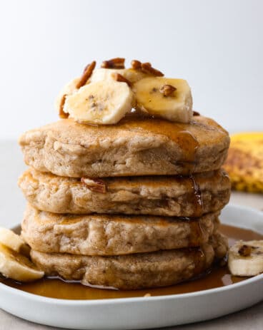 Soft and Fluffy Gingerbread Pancakes - 11