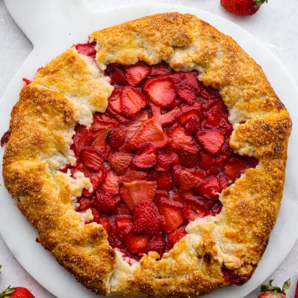 Fresh and Easy Strawberry Galette Recipe | The Recipe Critic