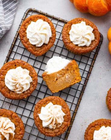 Pumpkin Chiffon Pie With Biscoff Crust - 80