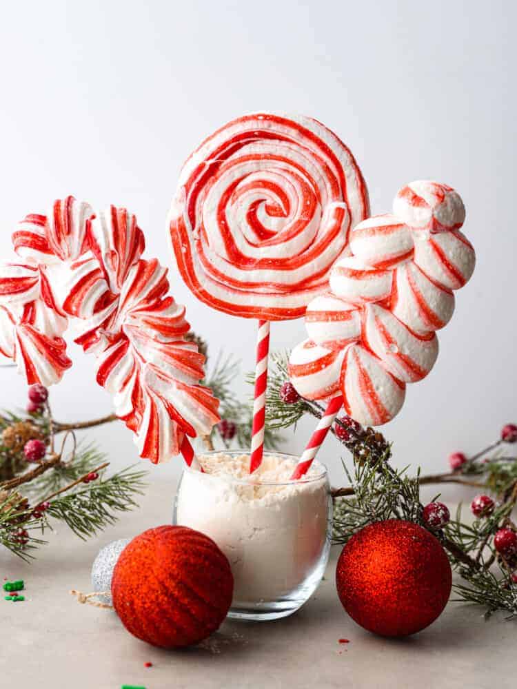 Peppermint Meringue Lollipops - 91