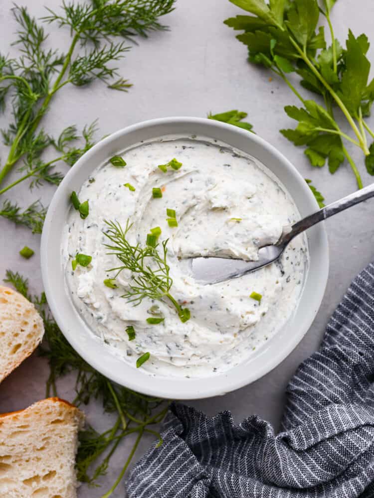 Garlic Herb Cream Cheese | The Recipe Critic