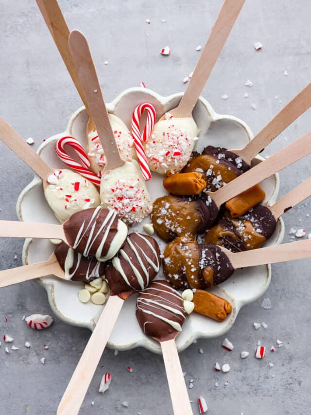 Homemade Hot Chocolate Bombs | The Recipe Critic