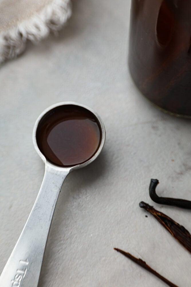 Homemade Vanilla Extract Recipe - 27