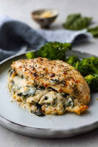 Spinach Stuffed Chicken Breast | The Recipe Critic