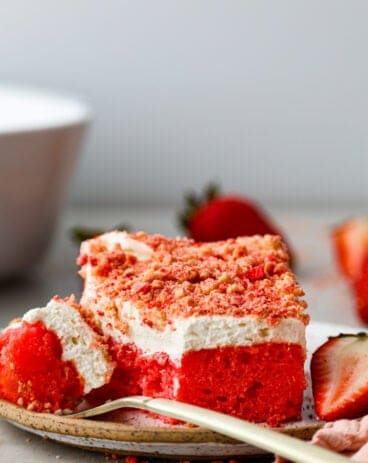 Cheesecake Stuffed Strawberry Cookies - 74