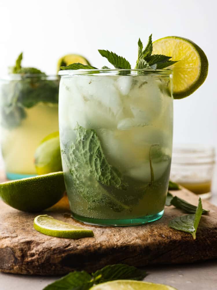 Hero image of a virgin mojito garnished with mint and lime slices.
