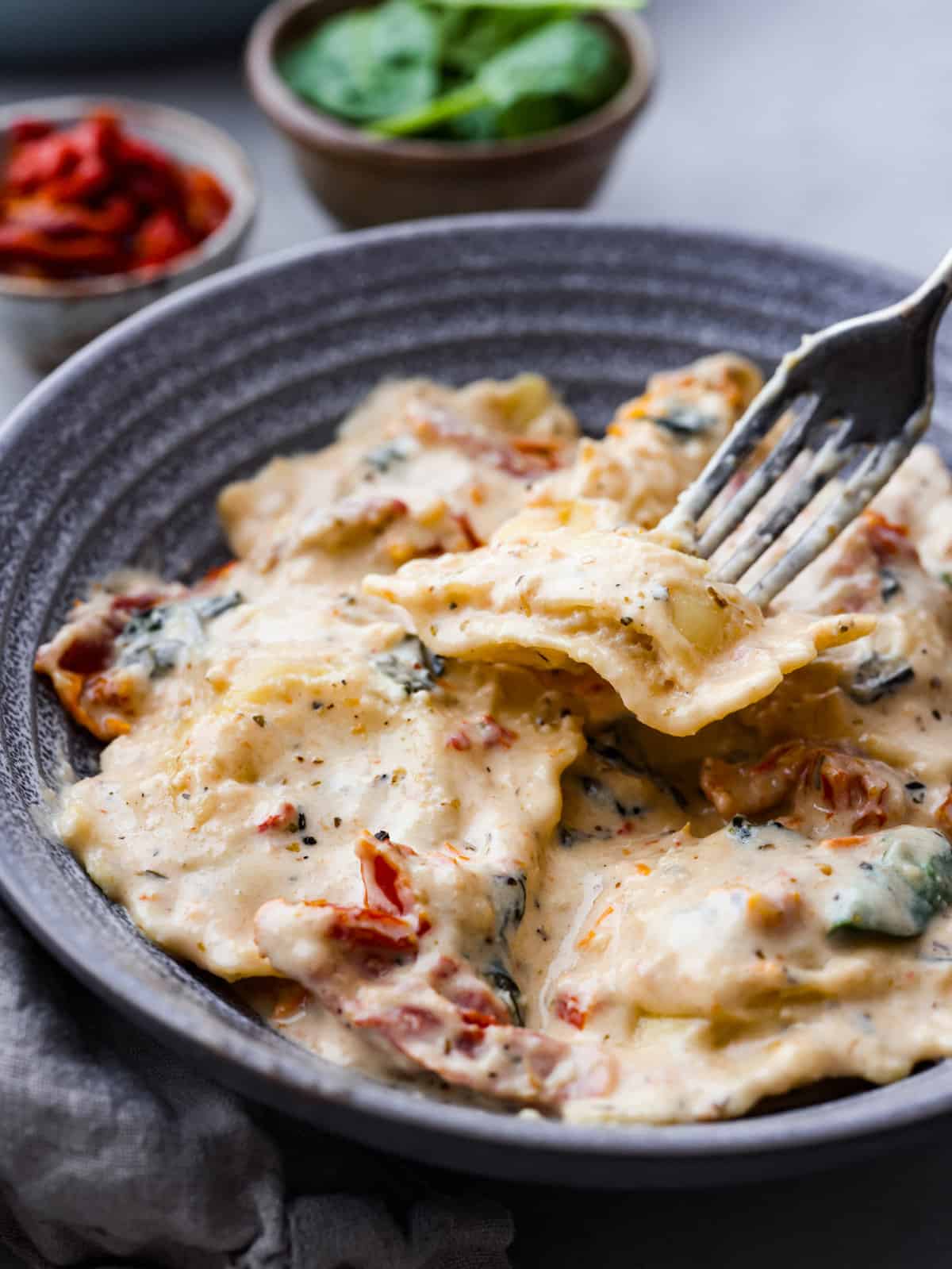 Creamy Tuscan Ravioli Recipe | The Recipe Critic