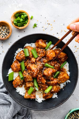 Slow Cooker General Tso's Chicken | The Recipe Critic