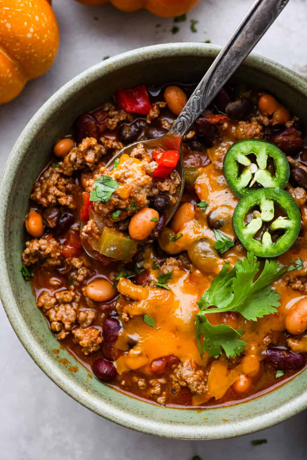 Slow Cooker Pumpkin Chili | The Recipe Critic