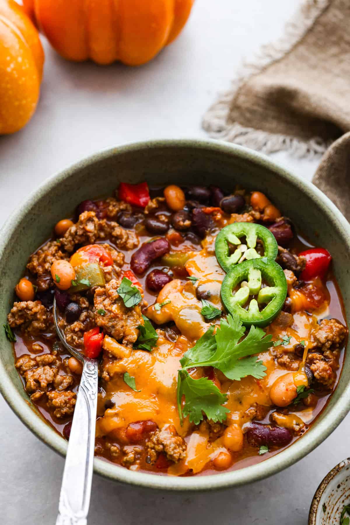 Slow Cooker Pumpkin Chili | The Recipe Critic