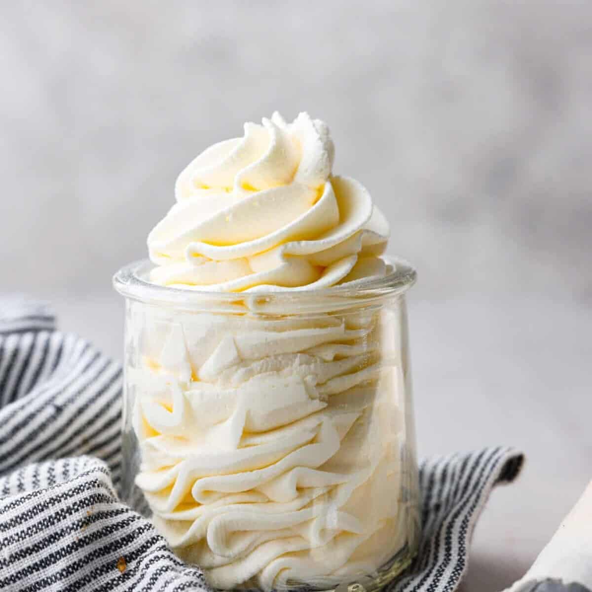 Stabilized Whipped Cream | The Recipe Critic