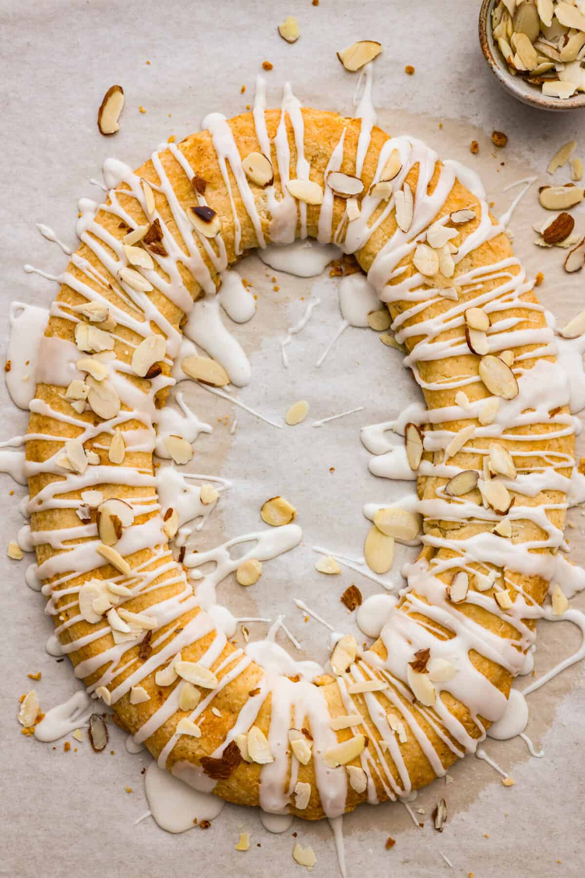 The top view of a full oval of Danish Kringle. 