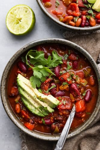 Easy Vegetarian Chili Recipe | The Recipe Critic