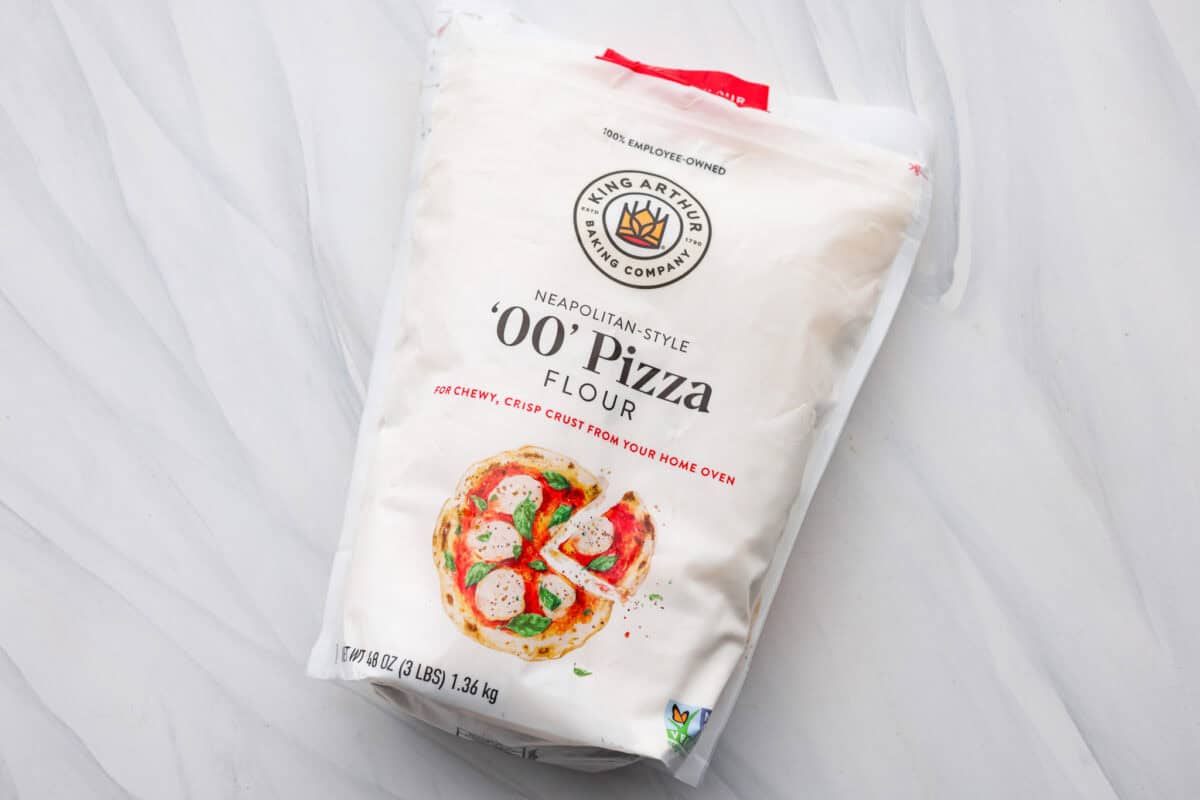 First photo of '00' pizza flour in the bag.