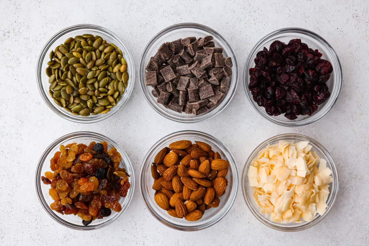 Different ideas for mix-ins in small bowls. 
