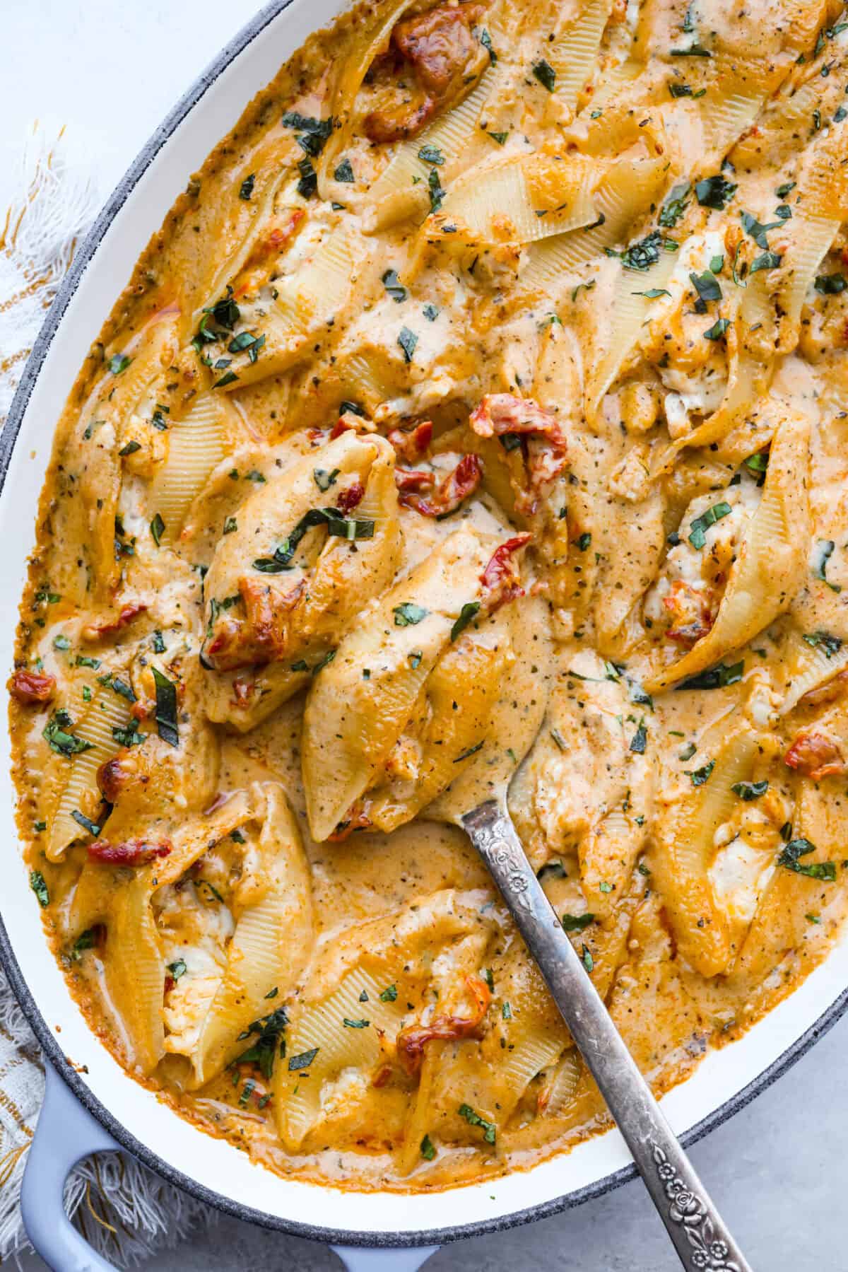 Close up of the completed marry me stuffed shells dish.