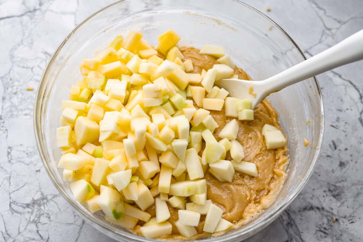 If you love cozy apple desserts, this apple dapple cake is going to be your new fall favorite. It’s packed with fresh apples and warm cinnamon, topped with a buttery caramel glaze that sinks right into the cake. Apple chunks added to the cake batter.